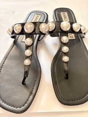 Karl Lagerfeld Black Patent Thong Sandals with Pearl Accents - Size 9